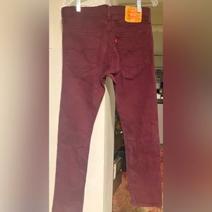 Like New! Maroon Levi’s 513 Men’s Jeans W32 x L32